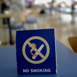 Финны запретили курить в своих ресторанах