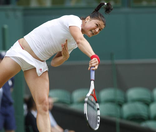 Amelie mauresmo upskirt