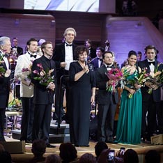 Лауреаты конкурса имени Муслима Магомаева почтили его память