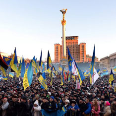 Украинская оппозиция и власть померились силами