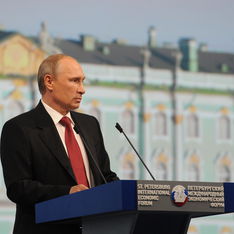 Путин объявил об окончании однополярного мира