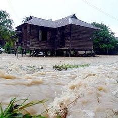 Малайзия затоплена ливнями