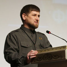 Кадыров призвал воюющих на Украине чеченцев вернуться домой
