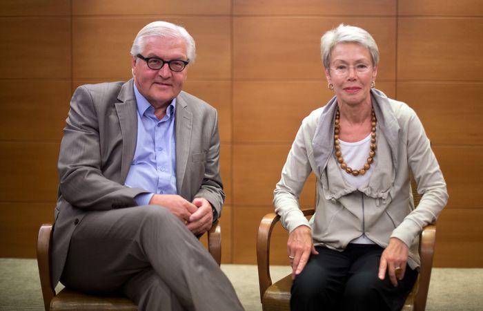 Хайди Тальявини и глава МИД ФРГ Франк Вальтер Штайнмайер