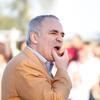 Каспарову вменяют взятку