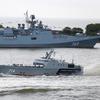 Фрегат "Адмирал Григорович" в ожидании Черного моря
