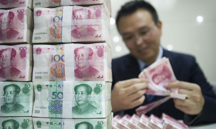 Народный банк Китая в понедельник влил в финсистему страны $20 млрд