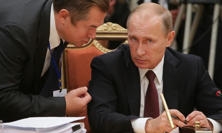 Советник президента РФ: покупательная способность доллара эквивалентна 23-25 рублям