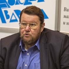 Предполагамеых террористов, устроивших взрывы в стамбульском аэропорту, ищут в Турции