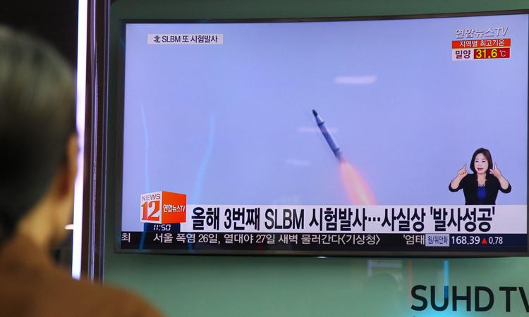 Ким Чен Ын: запуск ракеты с подводной лодки — «величайший успех»