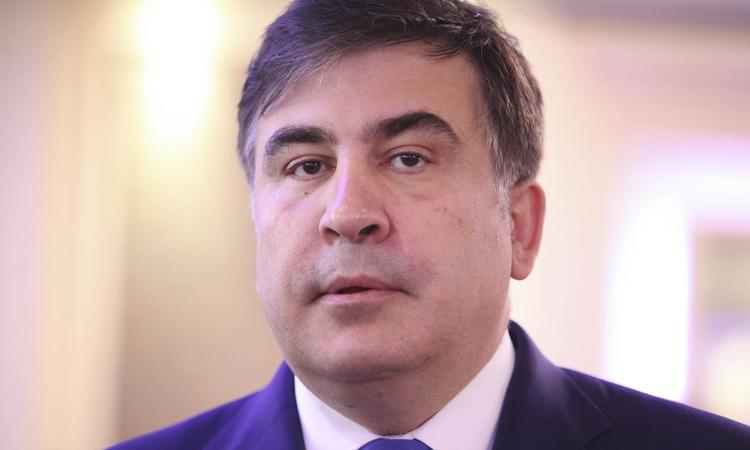 Саакашвили чуть не утопил Лужкова