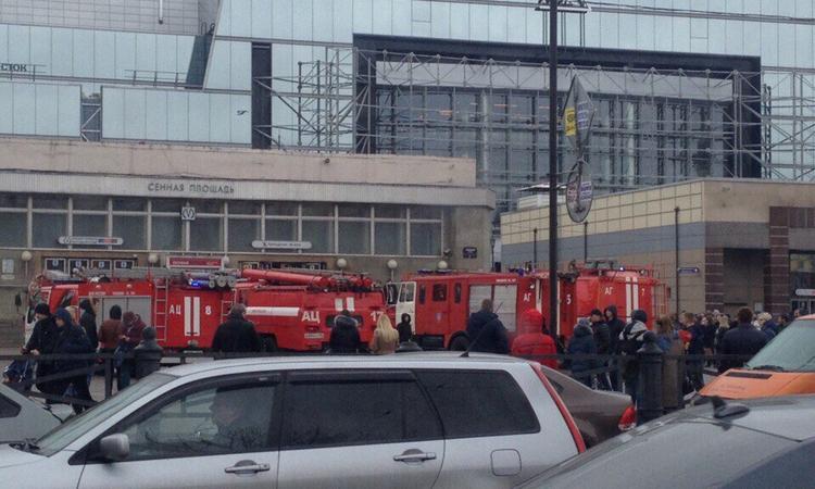 Взрыв в метро Петербурга признали терактом