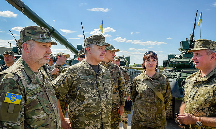 Украина вот-вот введет военное положение