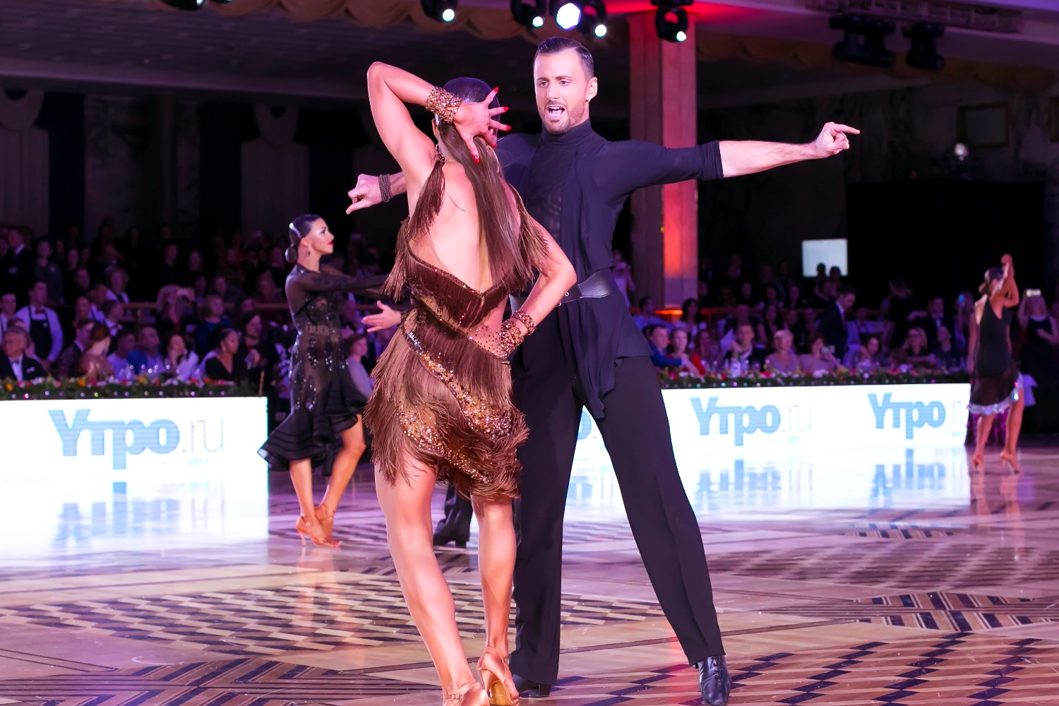 Латиноамериканские танцы, страсть и высокая конкурентная борьба на чемпионате Европы