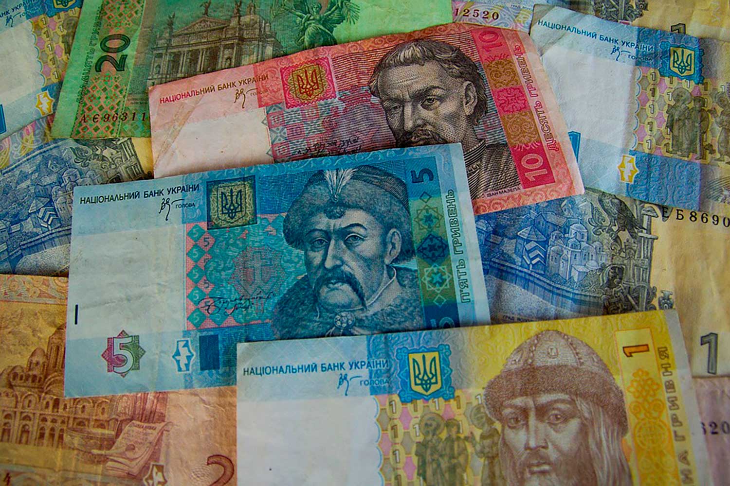 Деньги кончились: Киеву потребовался новый кредит МВФ