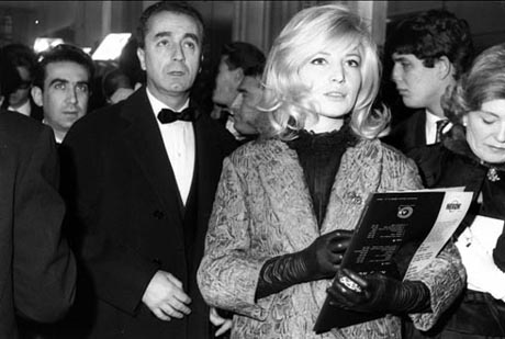 http://pics.utro.ru/utro_photos/2007/07/31/antonioni/05.jpg