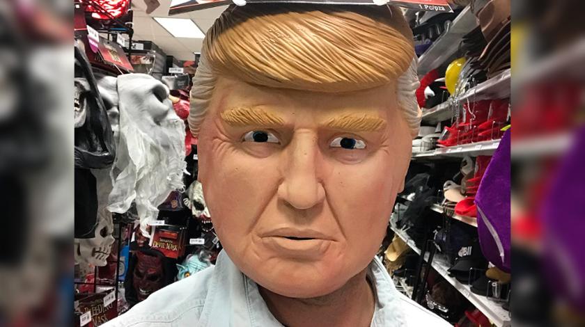 На Клинтон примерили маску Трампа