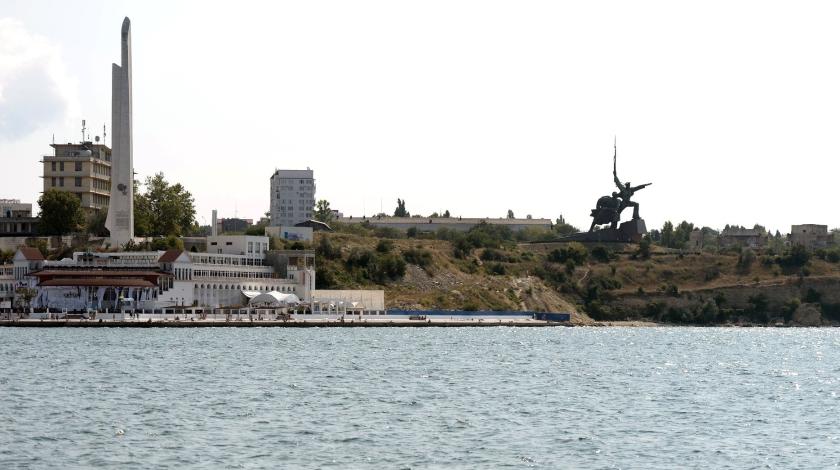 Киев атакует Крым с моря