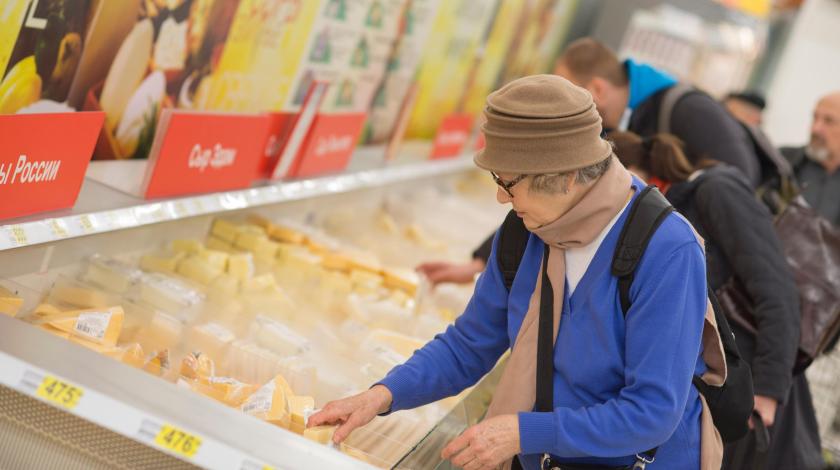 В московском супермаркете попытались зарезать покупателя