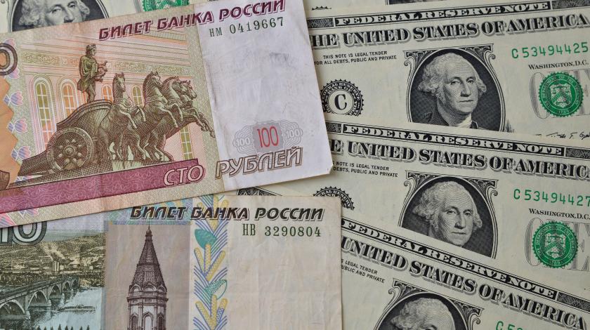 Доллар пострадает за антироссийские санкции 