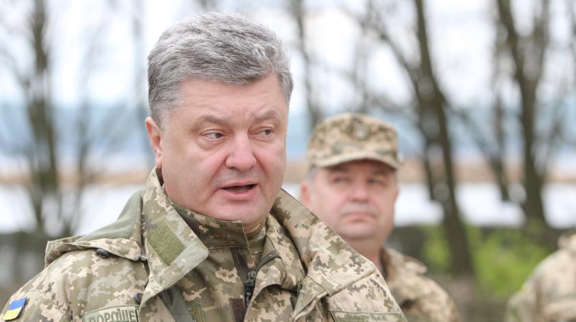 Порошенко отказался воевать в Донбассе