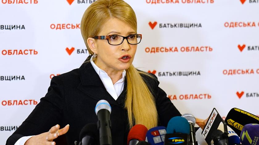 Украинцы усадят Тимошенко в президентское кресло