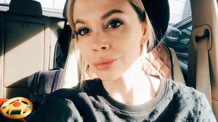 russkiy-buhoy-telke-dali-za-sheku-retro