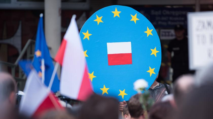 Польша – на выход: Евросоюз затрещал по швам