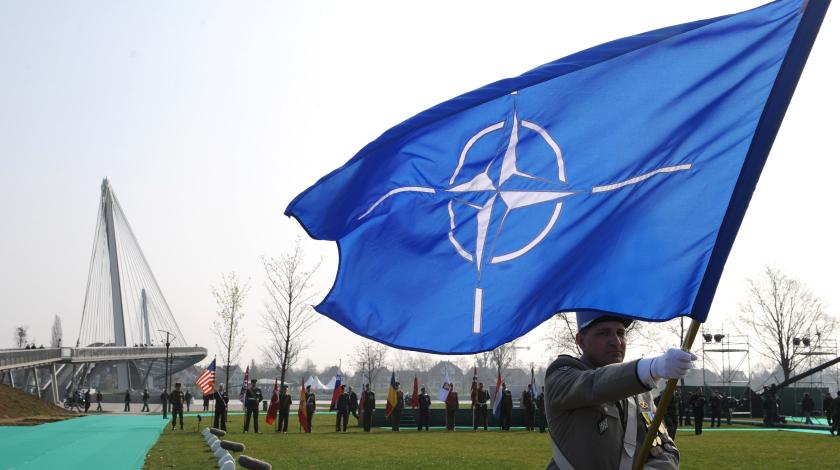Это взаимно: НАТО и Украина отказываются друг от друга