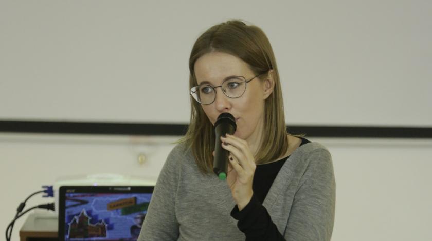 "Вареники пенсионерки": над Собчак насмехаются после безобразной истории "Вареники пенсионерки": над Собчак насмехаются после безобразной истории