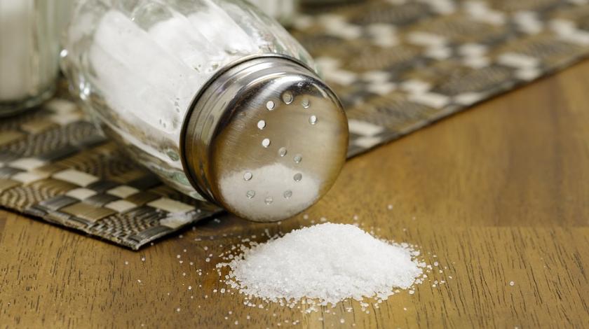 Белый яд: соль может вызывать болезни кожи