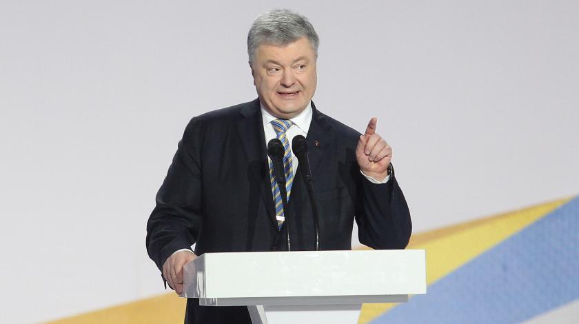 Германский депутат предложил наказать Порошенко за правонарушения в Донбассе