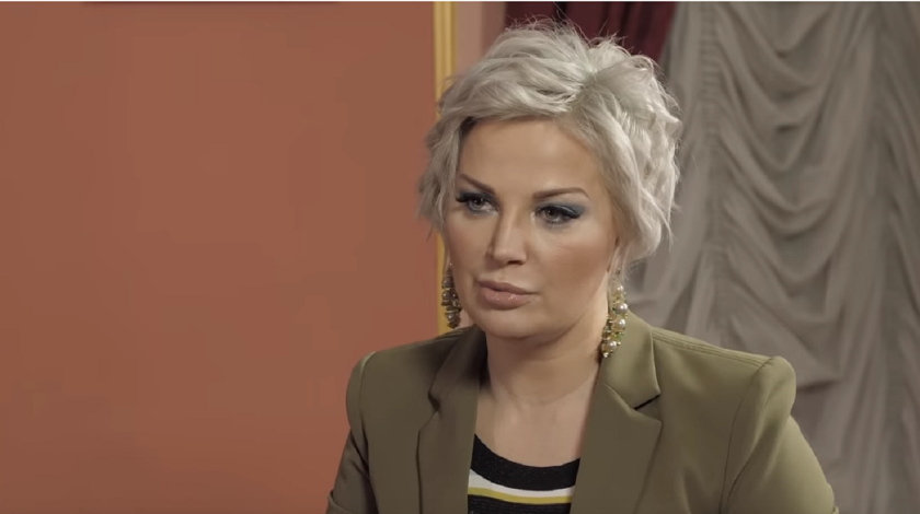 "Озолотила появлением": мать родила Максакову за большие деньги "Озолотила появлением": мать родила Максакову за большие деньги