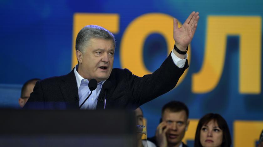 Цирк уезжает: Порошенко собирает чемоданы Цирк уезжает: Порошенко собирает чемоданы