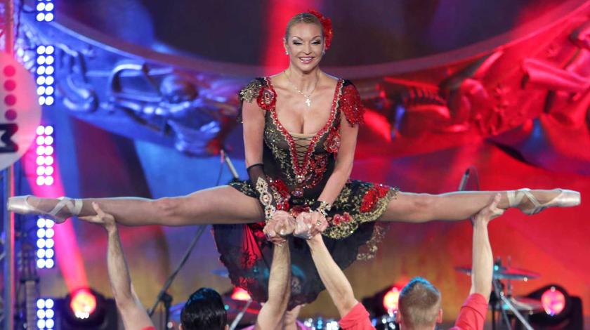 "Достойно Книги рекордов": Волочкова похвасталась балетным телом 