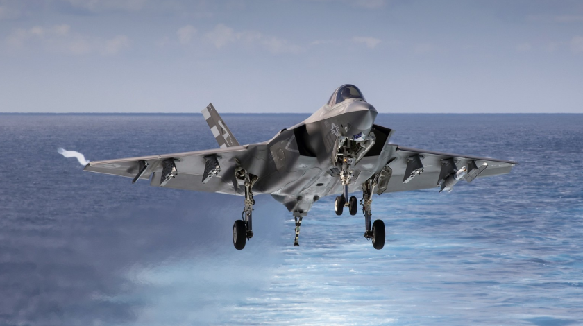 Пилот F-35 наглядно объяснил плюсы своего истребителя Пилот F-35 наглядно объяснил плюсы своего истребителя