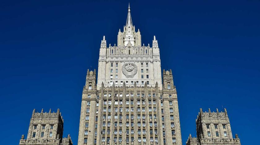 "Диверсанты": российскому МИД оборвали связь "Диверсанты": российскому МИД оборвали связь
