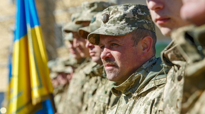 "Нездоровые отношения": украинские офицеры наводят ужас на солдат
