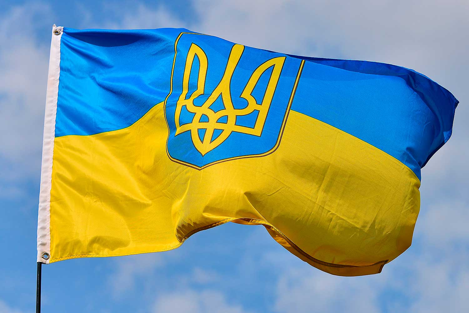 Даже обидно за Киев: Реакцию россиян на человека с символикой Украины сняли на видео Даже обидно за Киев: Реакцию россиян на человека с символикой Украины сняли на видео
