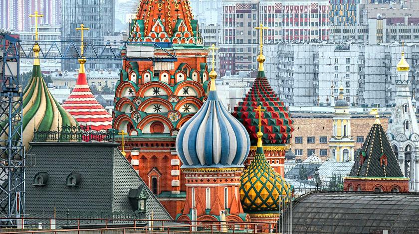 Царь с Нибиру угрожает войной: в небе над Москвой заметили аномалию