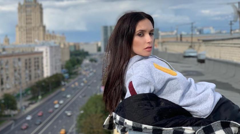 "Растолстела жуть": раздетую Серябкину унизили за "дряблое тело" "Растолстела жуть": раздетую Серябкину унизили за "дряблое тело"