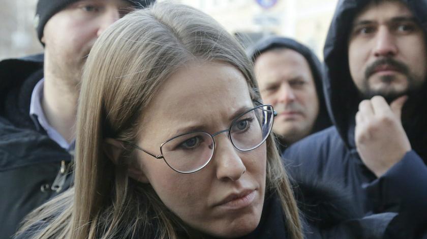 "Лицемерие и мерзость": Собчак заплевали за пляски на костях "Лицемерие и мерзость": Собчак заплевали за пляски на костях