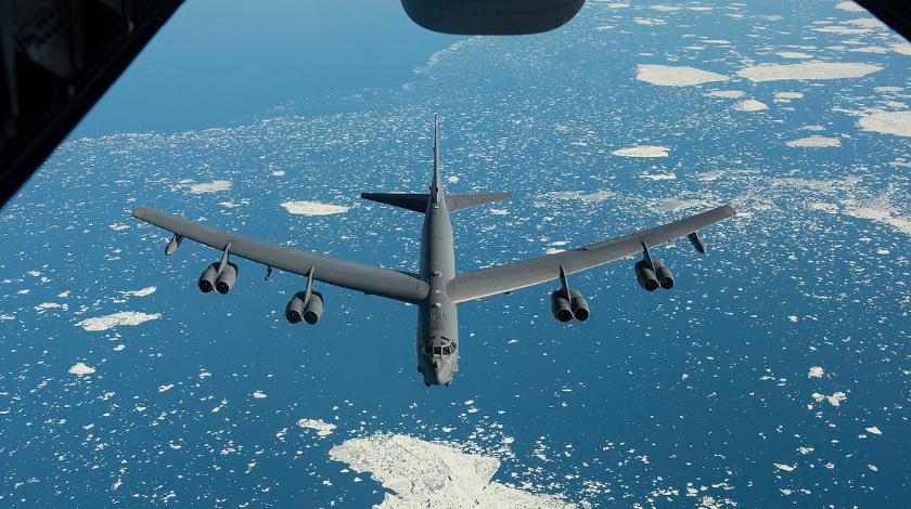 B-52 взяли курс на Сочи и Крым
