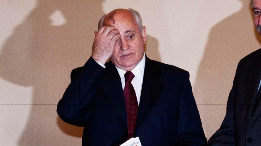 Обвинения Горбачеву. В чем обвинили Горбачева. В чем он обвиняет ссср