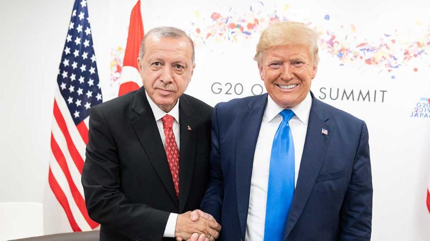 Трамп задабривает Эрдогана миллиардами долларов из-за C-400 