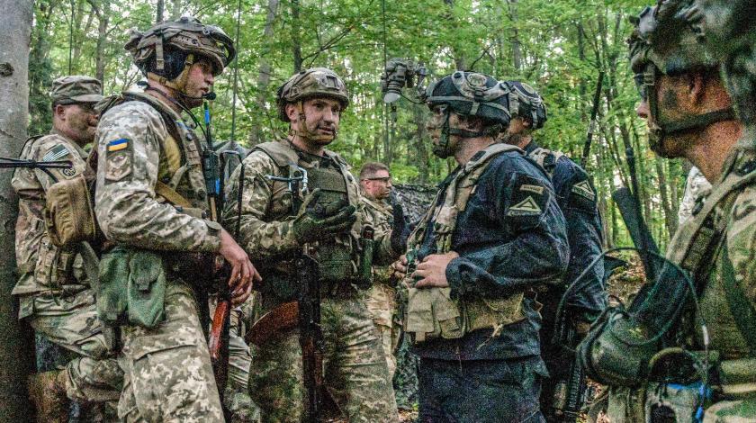 "Это госизмена": американцы попросили украинских военных говорить по-русски