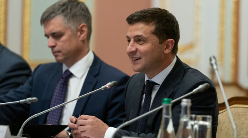 Зеленский установит сроки возвращения Донбасса Зеленский установит сроки возвращения Донбасса