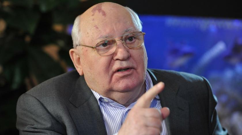 "Ему лучше помолчать": Горбачев взбесил россиян