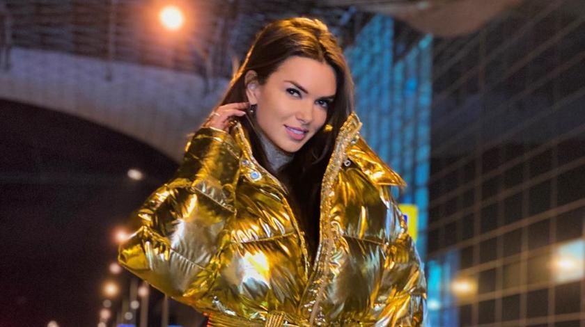 "Бомба": звезда "Дома-2" отклячила упругий зад "Бомба": звезда "Дома-2" отклячила упругий зад