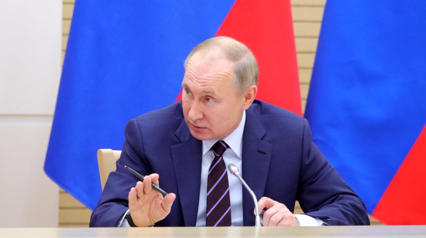 Решения Путина озадачили всех конспирологов Решения Путина озадачили всех конспирологов